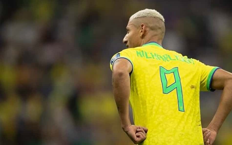 Mesmo após temporada com poucos gols, Richarlison se garante como o 9 da Seleção Brasileira
