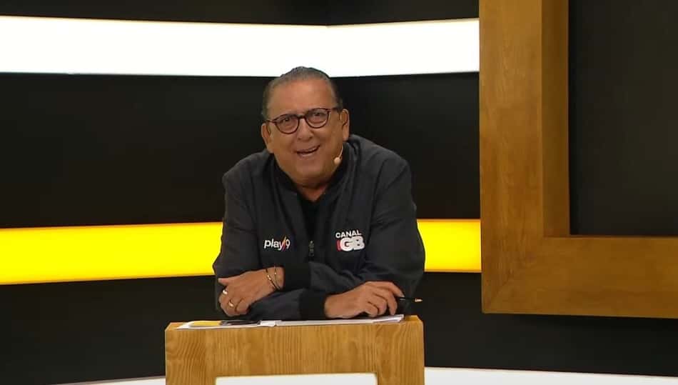 Galvão aprova Ancelotti, mas critica espera: 'Desonra para a história da Seleção'