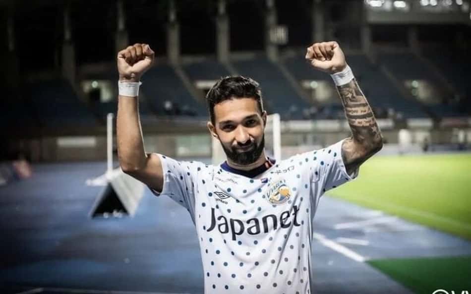!EXCLUSIVO! Absolvido por acusação de agressão e especulado no Fluminense, Clayson se defende de críticas: 'Quero voltar e isso me atrapalha'