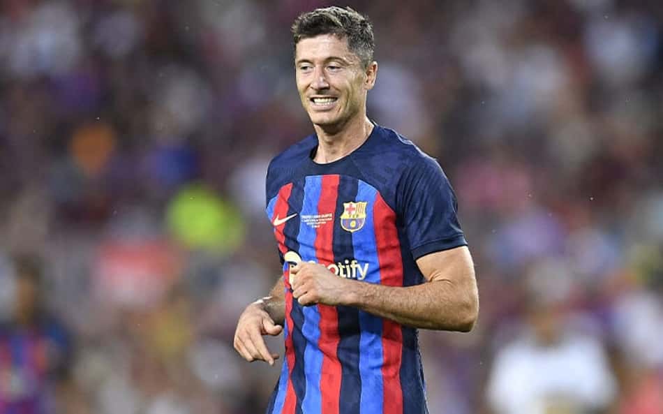 Com contrato até 2026, Lewandowski não descarta aposentadoria no Barcelona: 'Está perto'