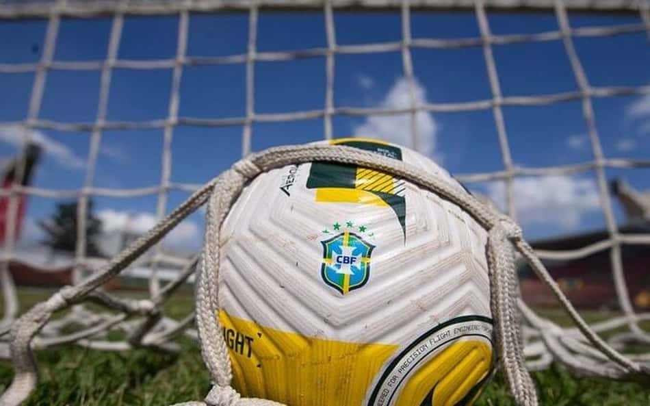 Libra e Forte Futebol acentuam 'cabo de guerra' e iniciam mês decisivo por liga única