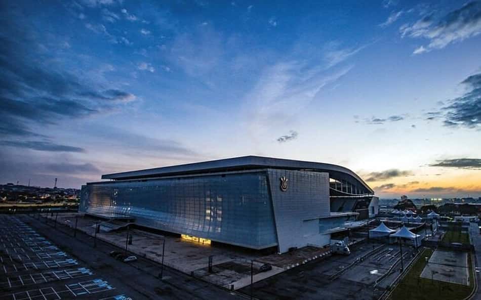 Corinthians quita primeiras parcelas do acordo com a Caixa pela Arena