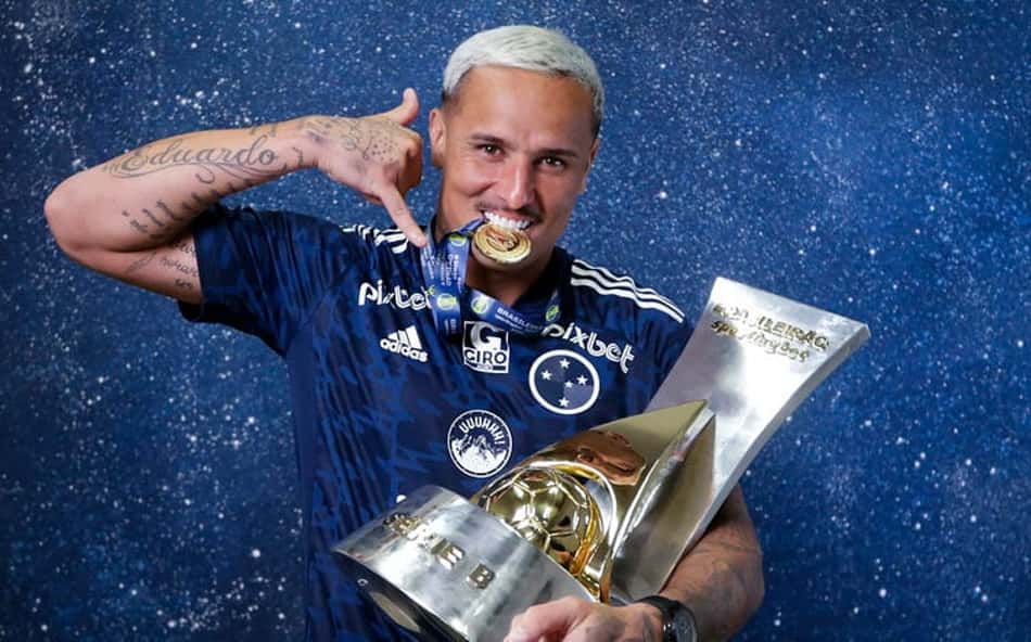 Sem espaço com Pepa, Edu recebe sondagens para deixar o Cruzeiro