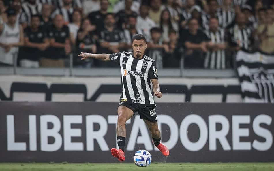 Flamengo e Atlético-MG entram em acordo, e Allan se prepara para viajar ao Rio de Janeiro