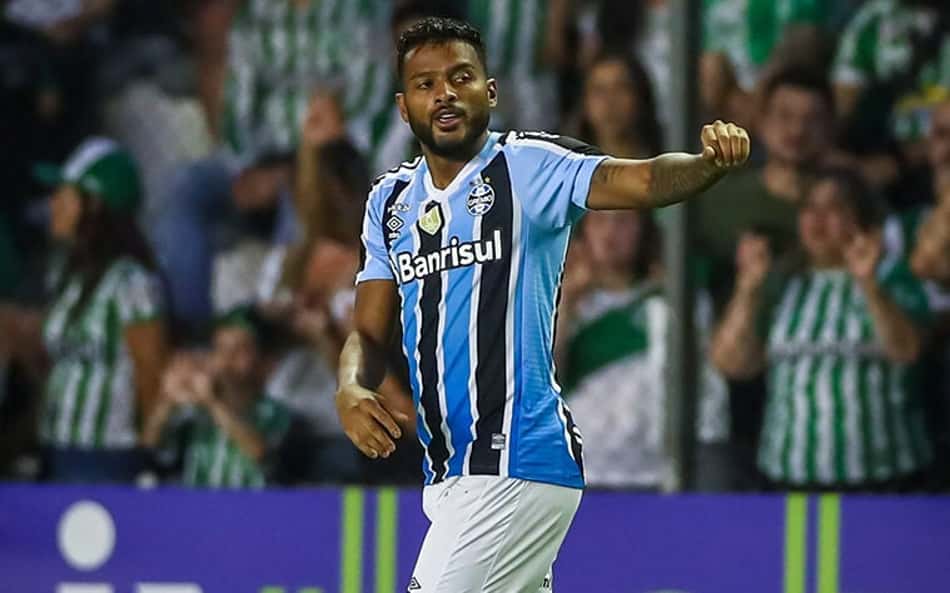 Reinaldo celebra "junho mágico" e projeta duelos com o Bahia