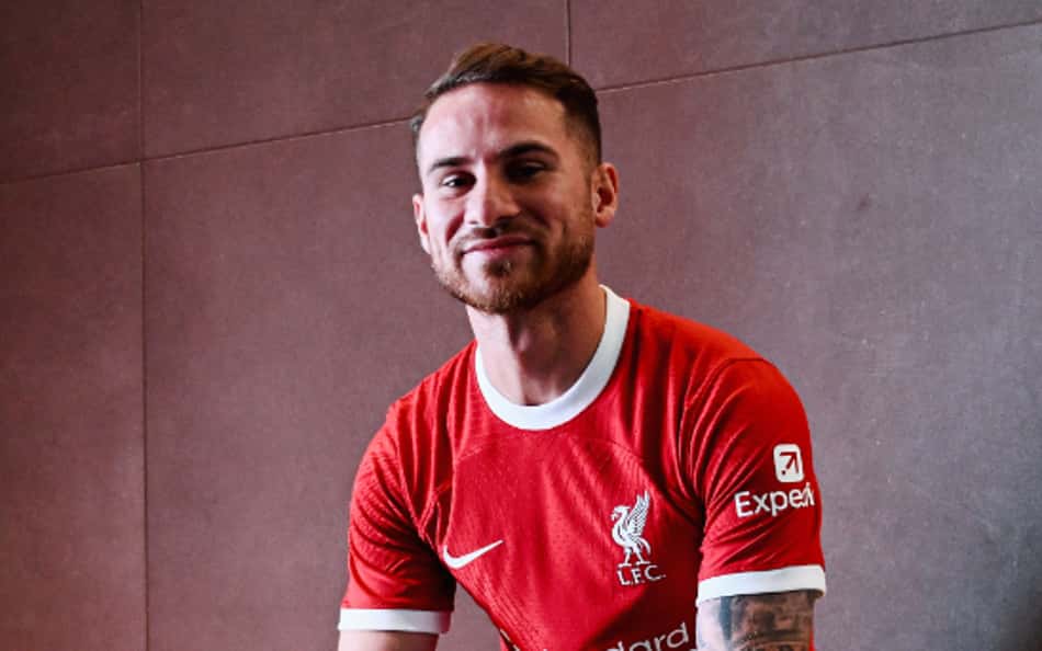 Klopp rasga elogios a Mac Allister, novo reforço do Liverpool: 'Jovem talentoso'