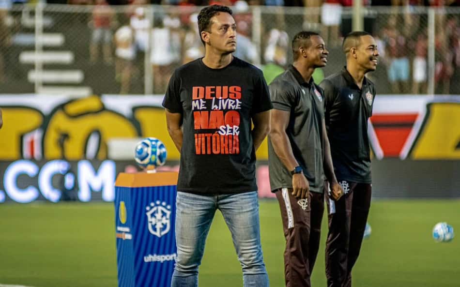 Ítalo Rodrigues faz balanço de início de campanha do Vitória na Série B