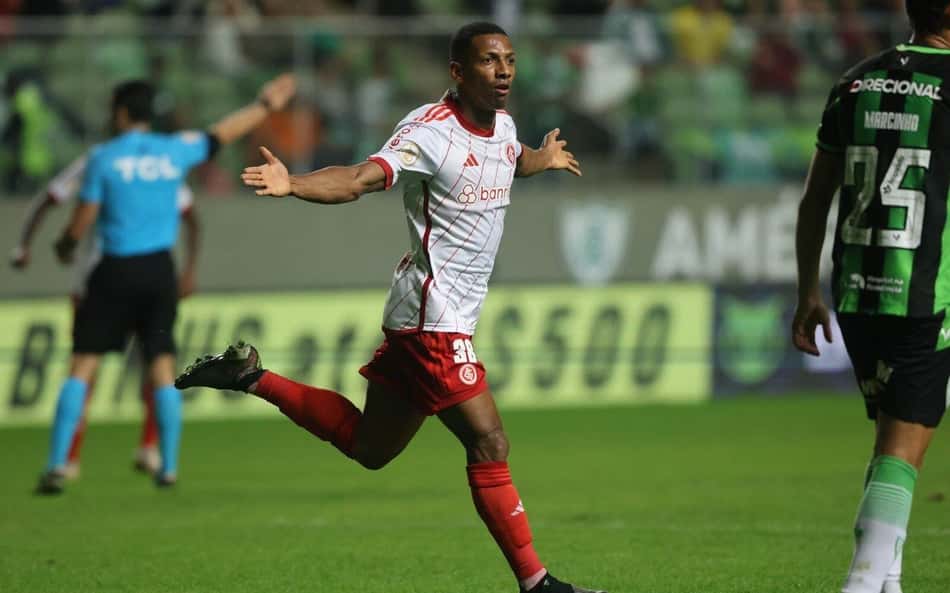 'Realização de um sonho', frisa Jean Dias após primeiro gol no Inter