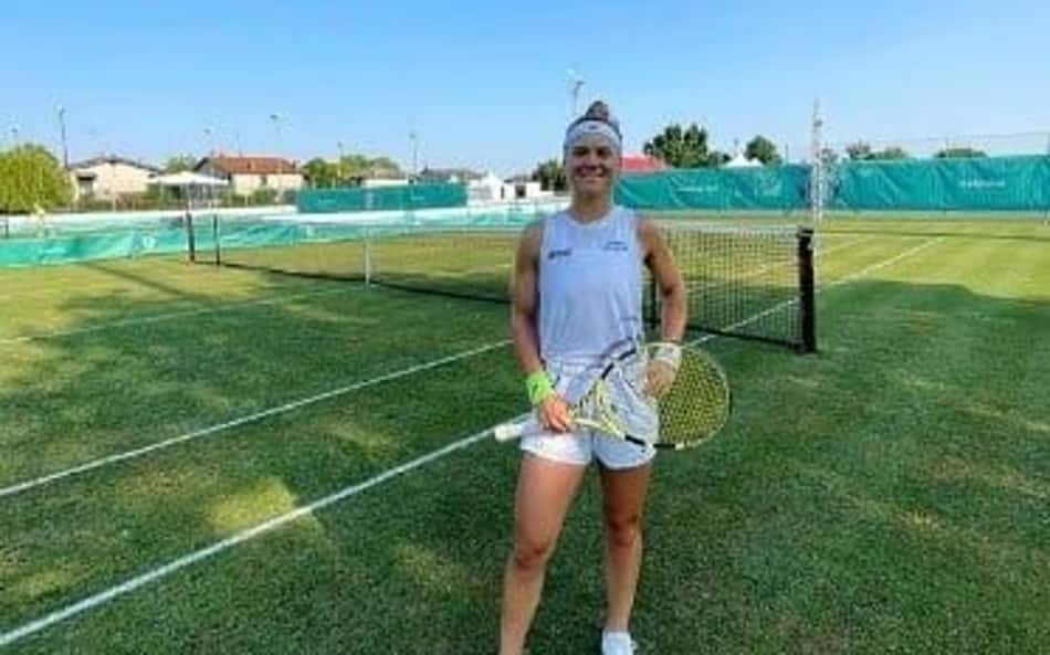 Laura Pigossi vira e vai às oitavas no WTA 125 de Gaiba, na grama