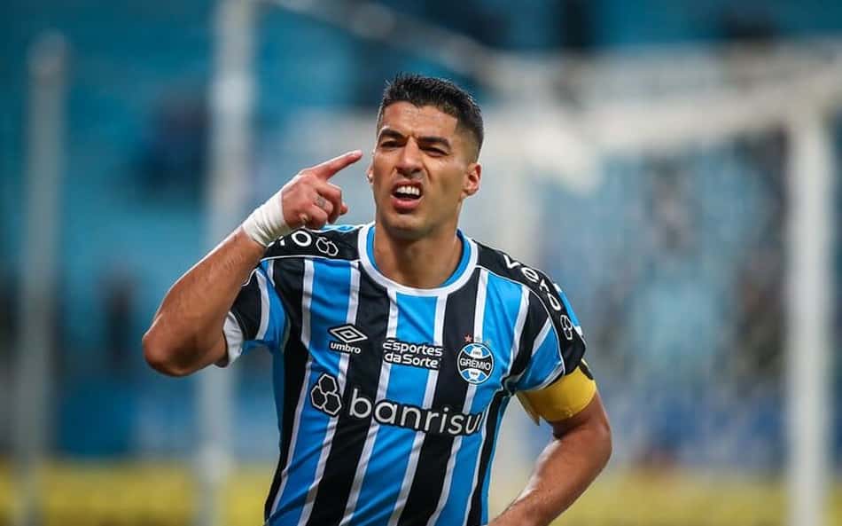 Suárez elogia centroavante da seleção uruguaia