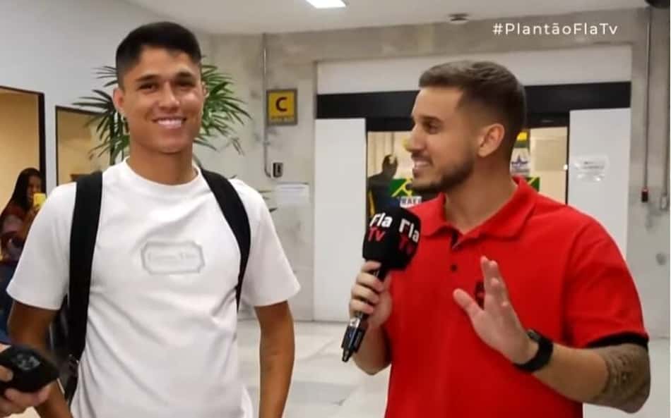 Luiz Araújo chega ao Rio de Janeiro para se apresentar ao Flamengo: 'Agora faço parte da Nação'