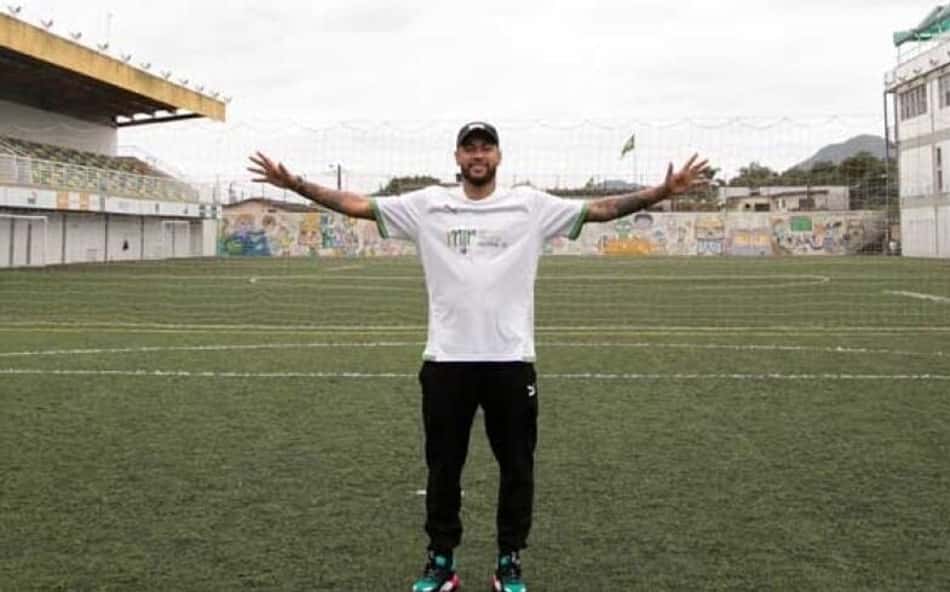 neymar-campo-1-aspect-ratio-512-320