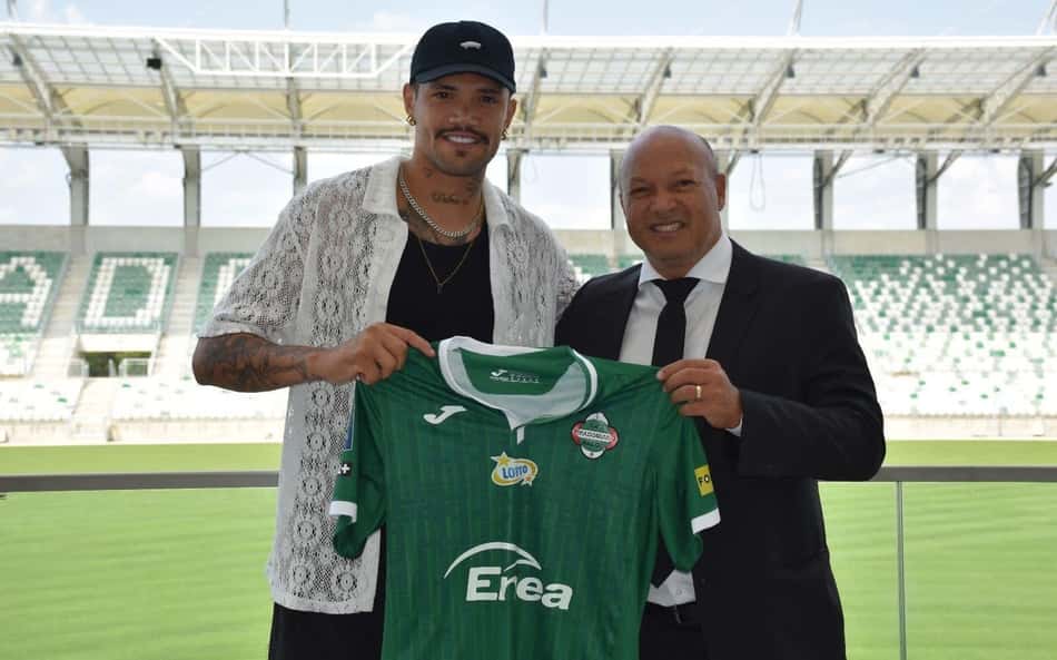 Depois de destaque em Portugal, brasileiro é apresentado em clube polonês: 'Não vejo a hora de estar em campo'