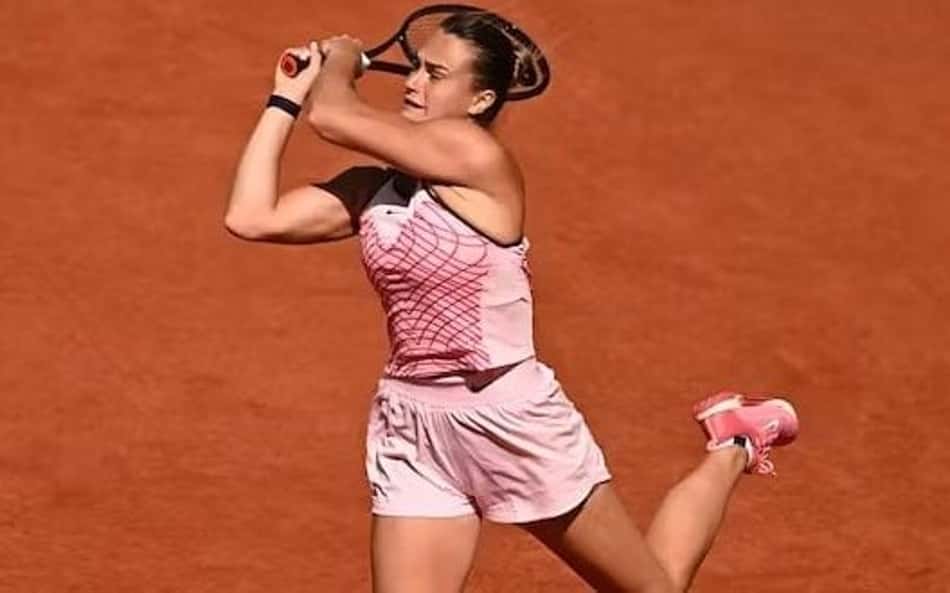 Sabalenka vai à semi de Roland Garros