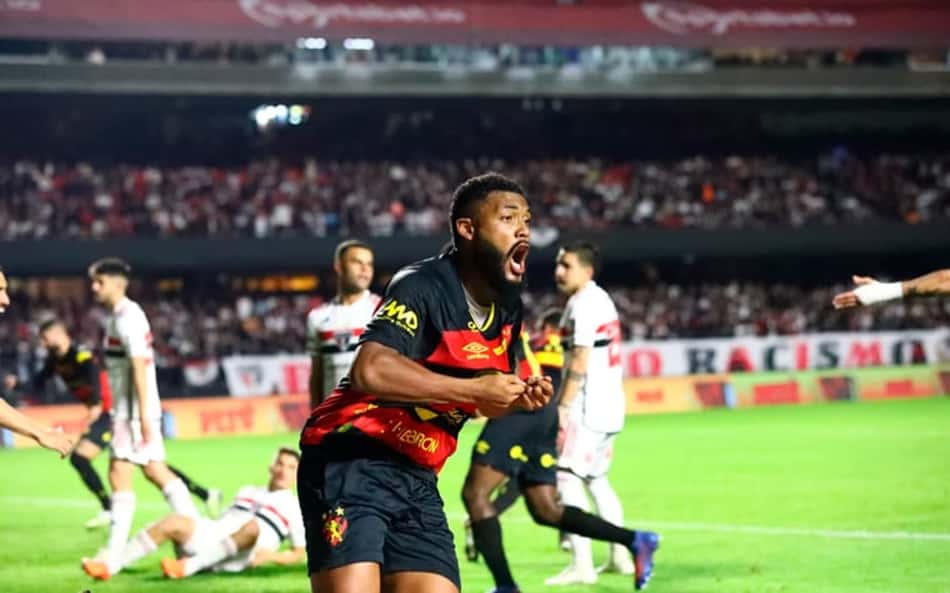 Sport x Vitória: onde assistir ao vivo, horário e escalações do jogo de hoje pela Série B
