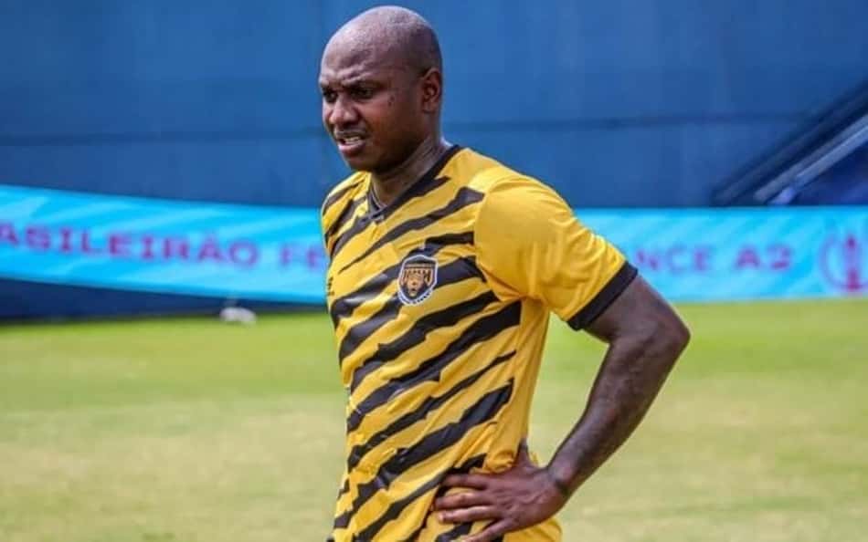 Sassá faz hat-trick e assume a artilharia da Série C do Brasileirão