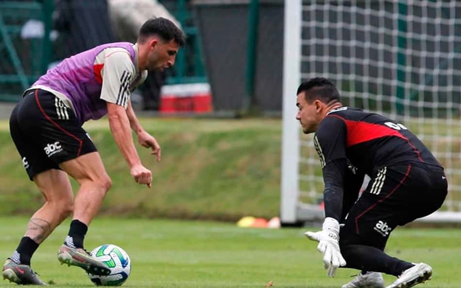 Com volta de Felipe Alves, disputa pelo posto de reserva do gol no São Paulo fica acirrada