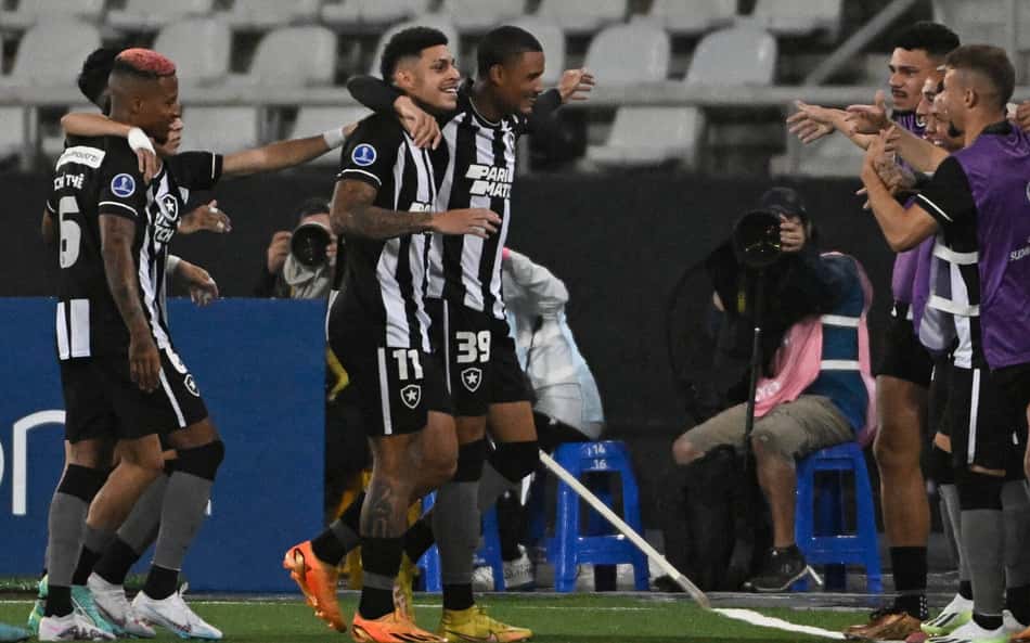 Botafogo garante R$ 2,4 milhões após classificação para oitavas de final da Copa Sul-Americana