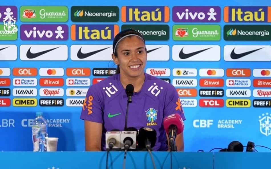 Antônia celebra primeira Copa do Mundo da carreira: 'Muito ansiosa para começar logo'