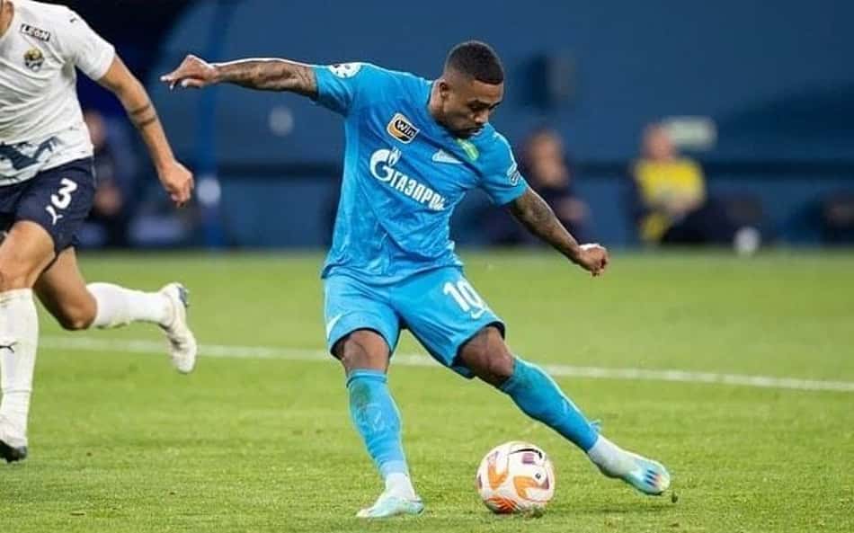 Venda de Malcom a clube árabe pode dar respiro financeiro ao Corinthians