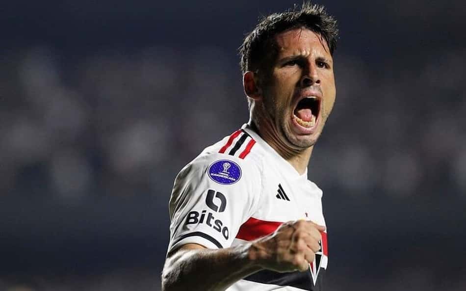 !Surpresa! Calleri é relacionado no São Paulo para o Choque-Rei