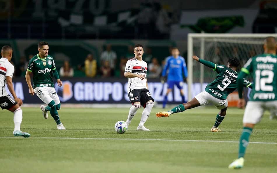 Gabriel Neves fratura costela e deve ser desfalque do São Paulo