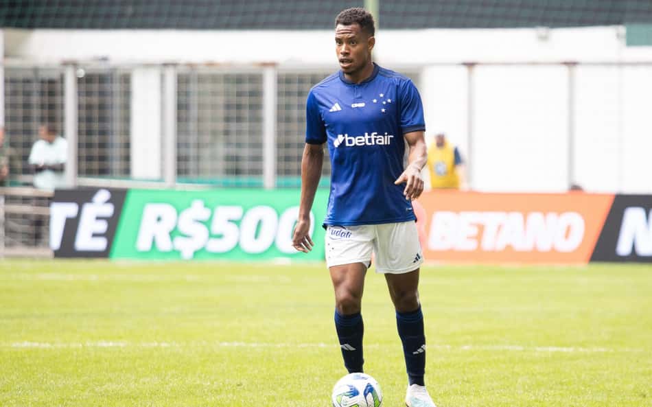 Matheus Jussa, do Cruzeiro, revela emoção de primeira conversa com Ronaldo: 'Fiquei sem palavras'