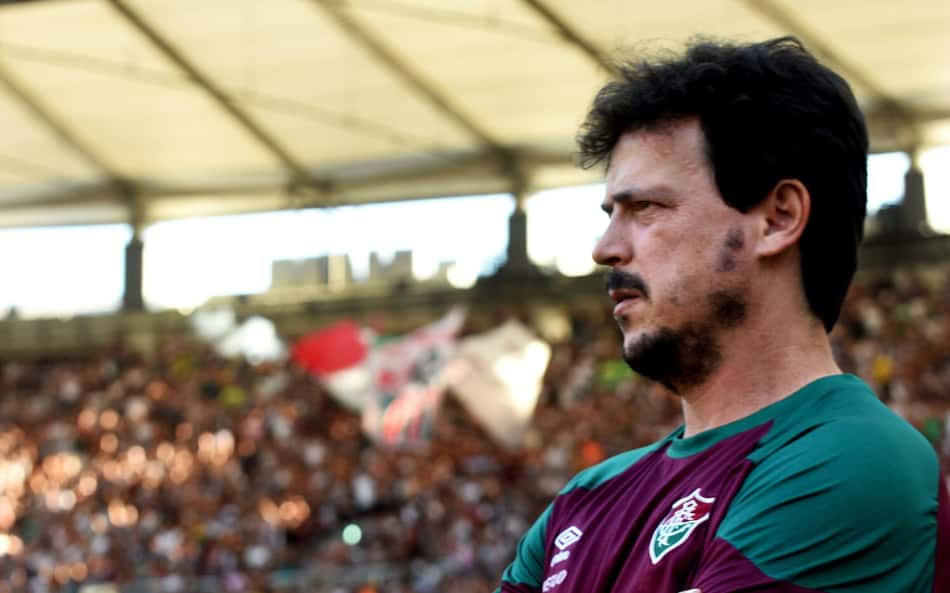 Fluminense: Fernando Diniz critica arbitragem e ironiza: 'Estou de parabéns por não ter sido expulso'