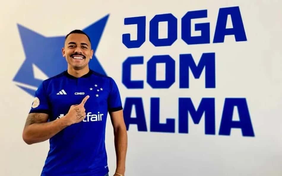 Cruzeiro anuncia atacante Rafael Elias