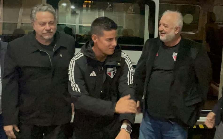 !O fator James! Marca sinaliza permanência no São Paulo e quer discutir 'aumento de nível' de clube entre patrocinados