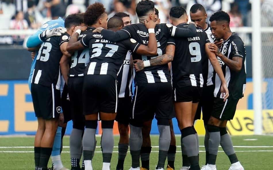 Quanta diferença! Dois anos depois, Botafogo chega à 14ª rodada de competição nacional em novo panorama