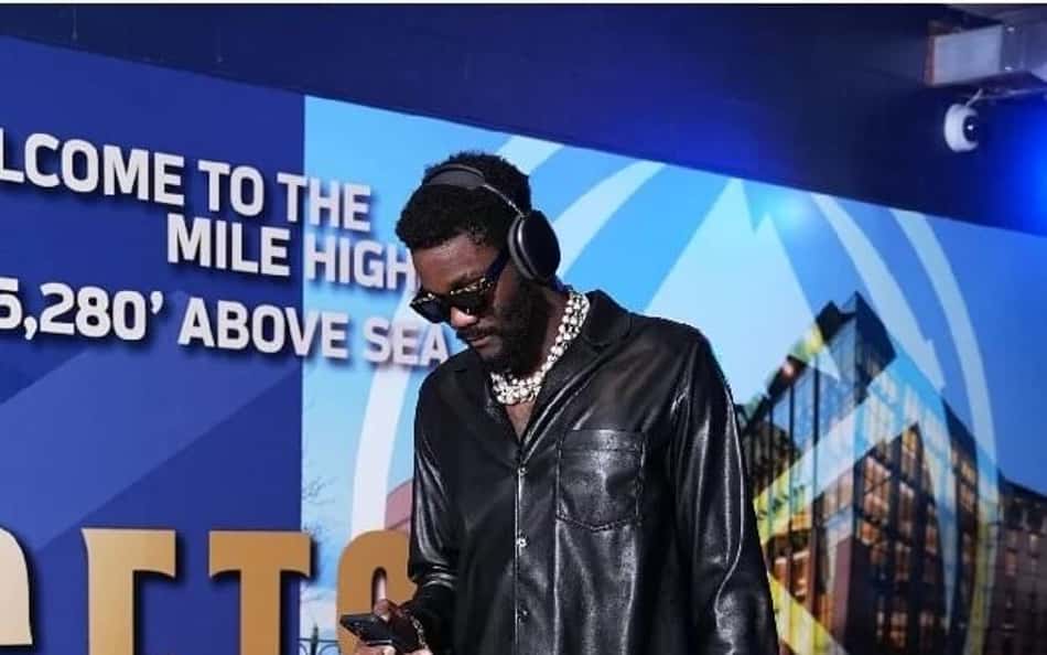 Pivô do Suns, DeAndre Ayton reclama de fãs: "Sinto que o mundo me odeia"