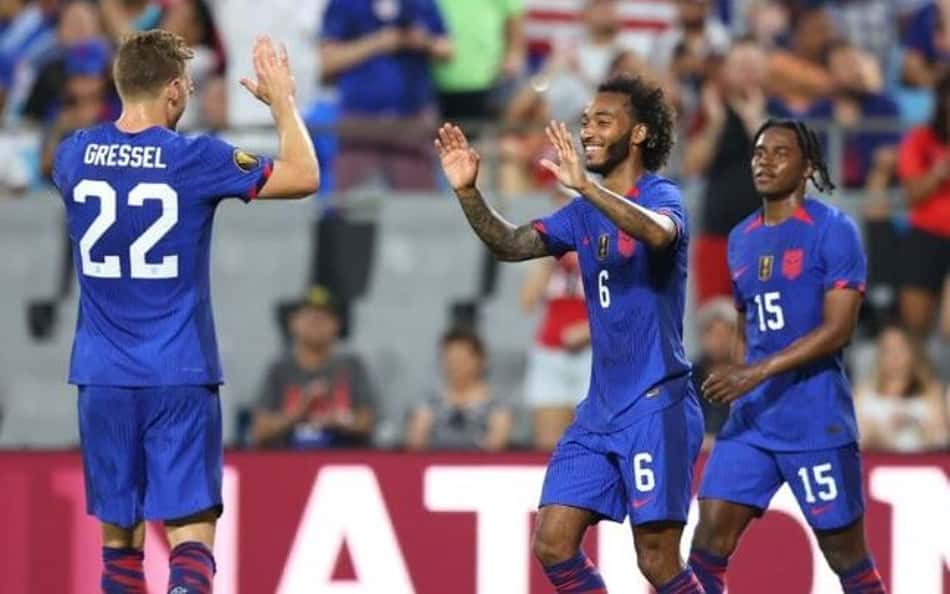 Copa Ouro: Jamaica e EUA aplicam goleadas e passam de fase