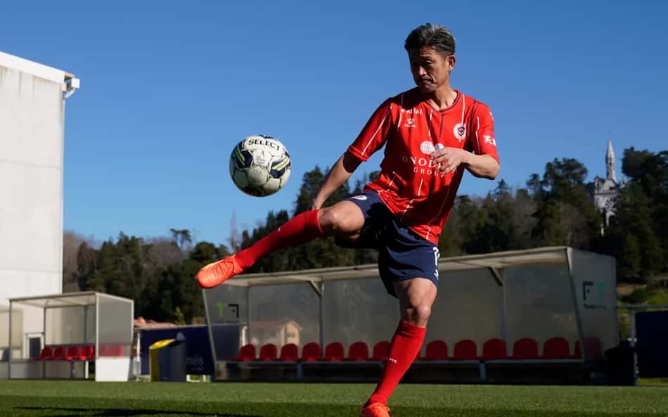 Qual o jogador mais velho do mundo em atividade?