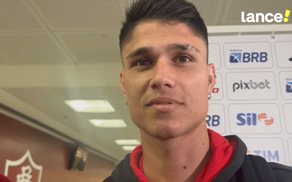 VÍDEO: Estreante, Luiz Araújo revela instrução de Sampaoli para melhora do Flamengo