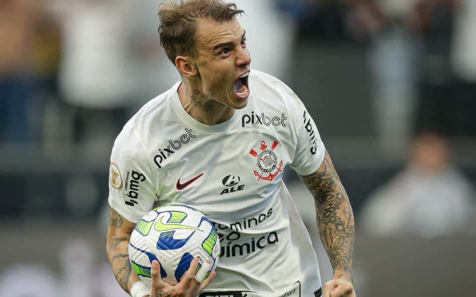 Em meio a sondagens, Róger Guedes quer seguir no Corinthians, mas analisará propostas