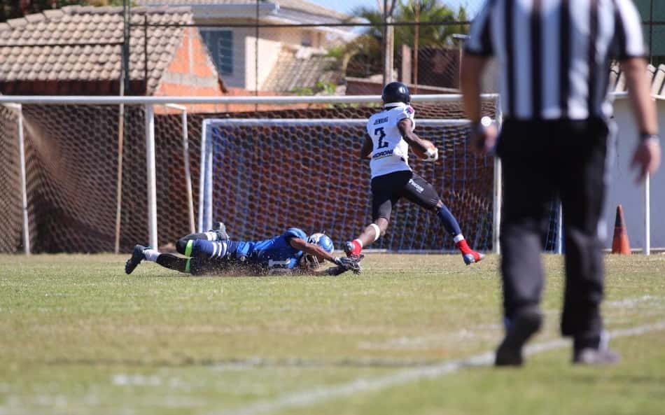 Rondonópolis Hawks estreia no embalo de JT Jenkins e da defesa na Liga BFA; Sergipe Redentores vence Jangadeiros FA