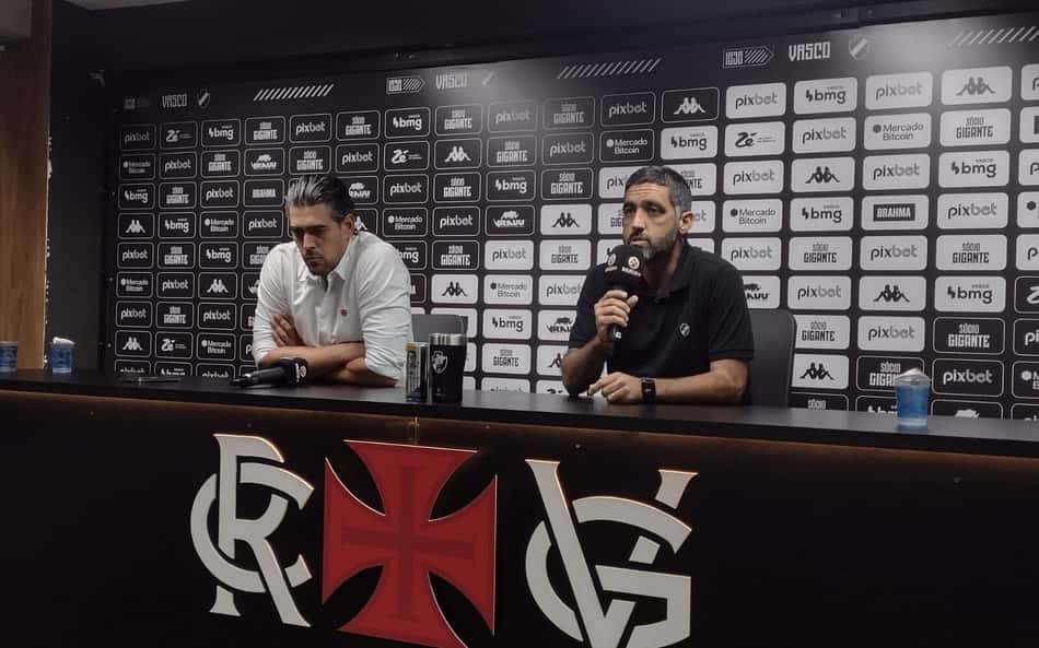 Diretores do Vasco pedem desculpas sobre o momento do time; Bracks garante reforços e um novo treinador