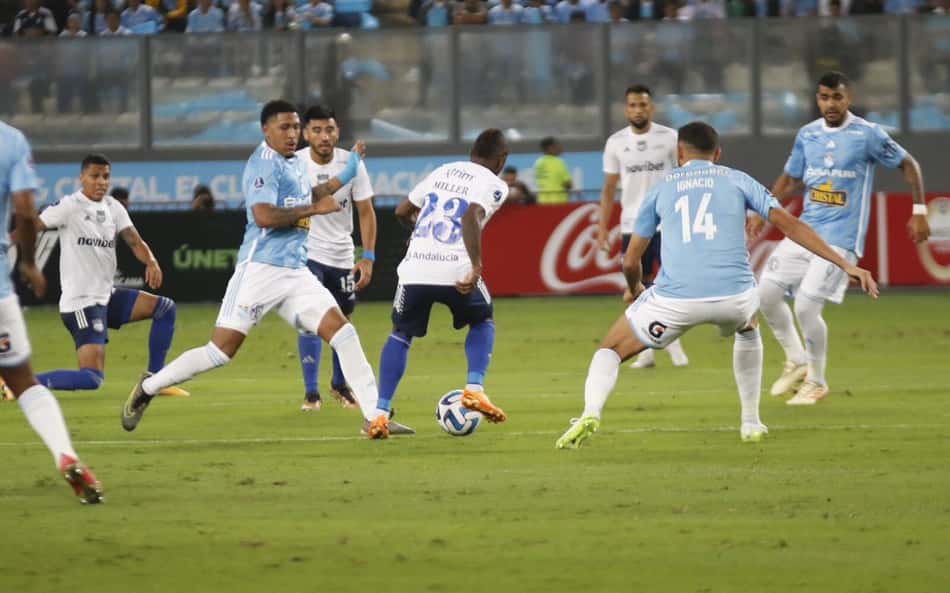 Sul-Americana: Emelec vence Sporting Cristal e abre vantagem