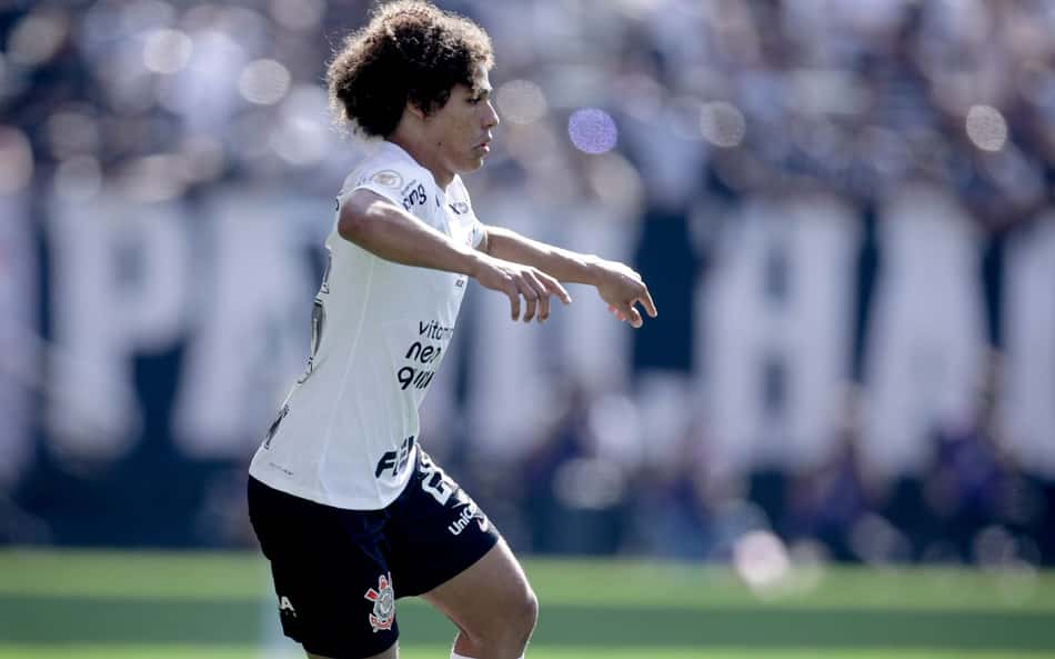 Biro recebe proposta para sair do Corinthians, Luxa segura, e clube tem planos maiores para o jogador