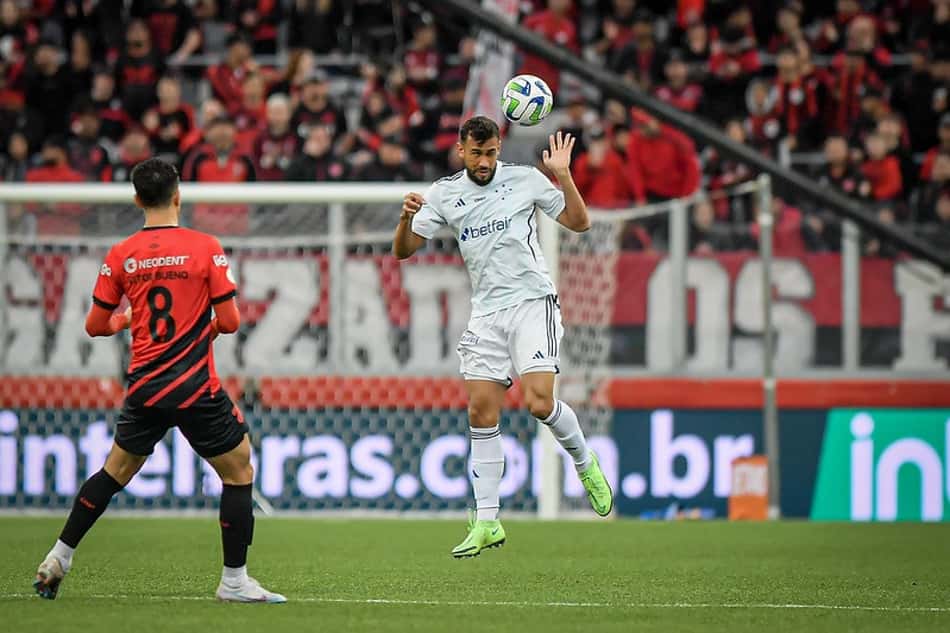 athletico-cruzeiro-futebol-latino-lance-29-07-1