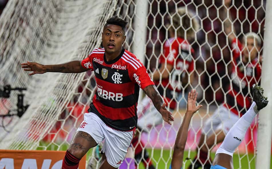 Bruno Henrique faz brilhar veia decisiva e se consolida como 'reforço' mais importante para Flamengo na temporada