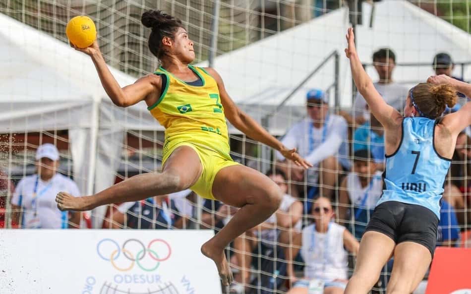 AO VIVO: Acompanhe Brasil e Colômbia, no beach handball, pelos Jogos Sul-Americanos de Praia