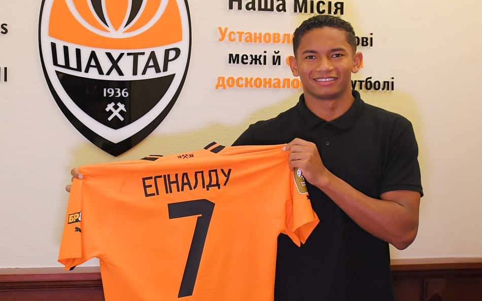Vasco anuncia venda de Eguinaldo ao Shakthar Donetsk-UCR; confira os valores