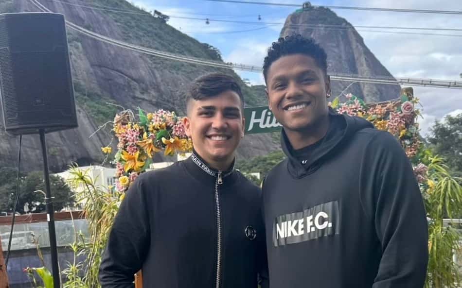 Cria do Flamengo, Matheus França promove festa de despedida após acerto com Crystal Palace