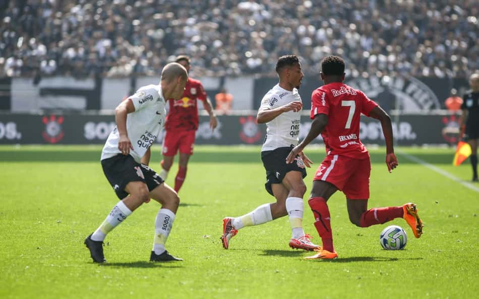 Organizadas sobem o tom após derrota e ameaçam elenco do Corinthians: 'Acabo com a sua vida'
