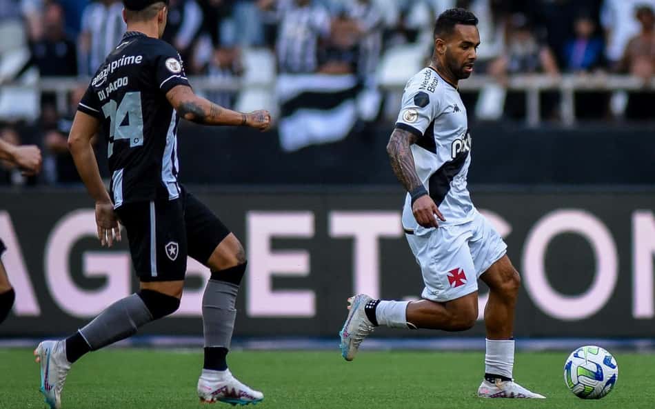 ATUAÇÕES: Alex Teixeira faz partida assustadora e recebe a pior nota do Vasco