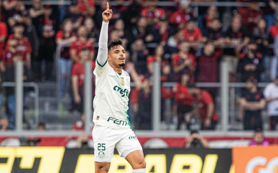Gabriel Menino exalta atuação do Palmeiras reserva, mas admite 'gosto amargo' com empate