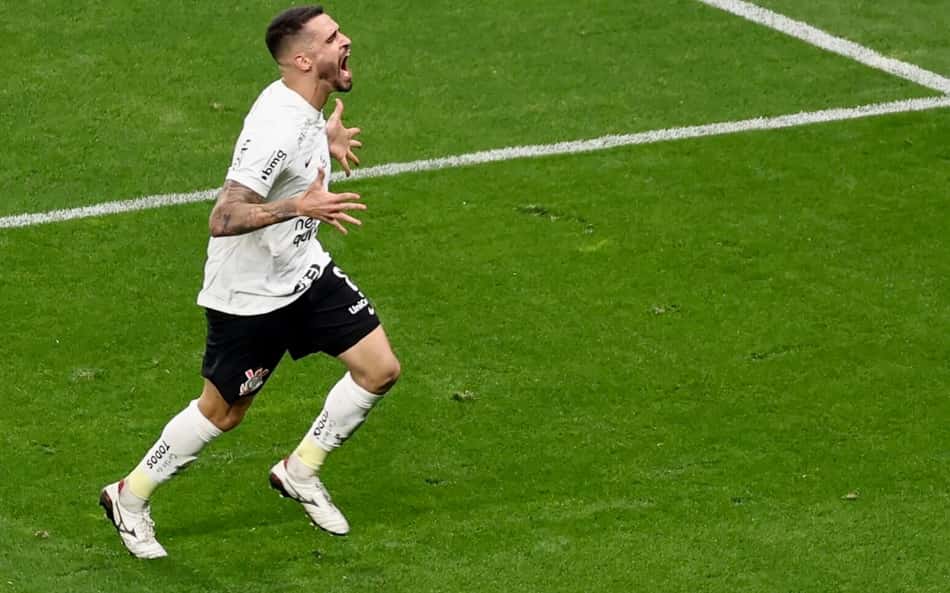 Em noite de 'Rei-nato' Augusto, Corinthians vence o São Paulo e abre vantagem na semifinal da Copa do Brasil; veja o resultado