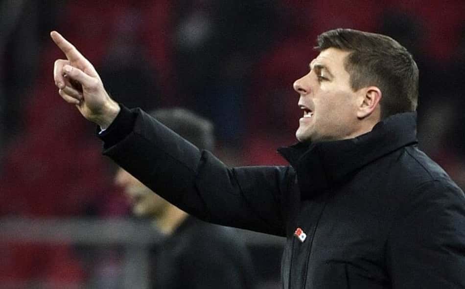 Steven Gerrard é anunciado por clube da Arábia Saudita